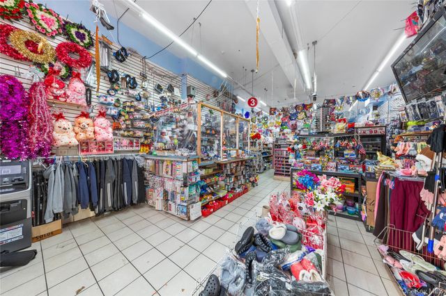 99-15 Northern Boulevard, Corona, NY 11368