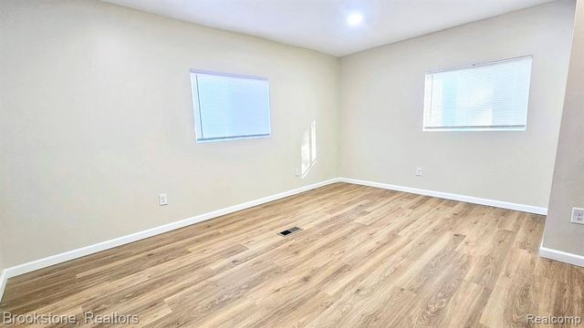 19338 Murray Hill Street, Detroit, MI 48235