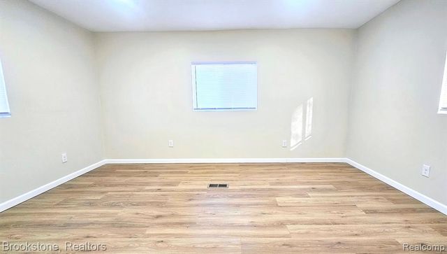 19338 Murray Hill Street, Detroit, MI 48235