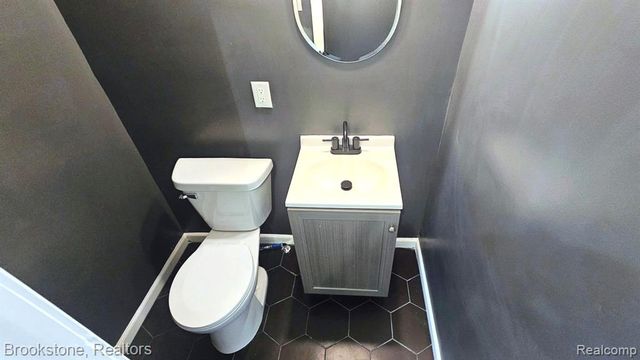 19338 Murray Hill Street, Detroit, MI 48235