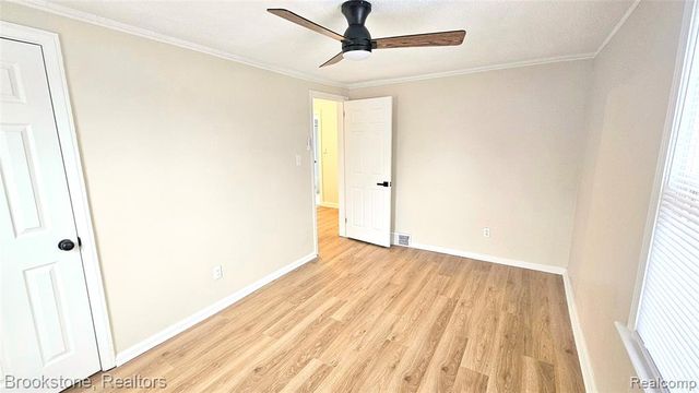 19338 Murray Hill Street, Detroit, MI 48235