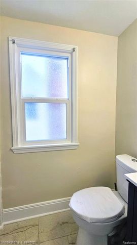 19338 Murray Hill Street, Detroit, MI 48235