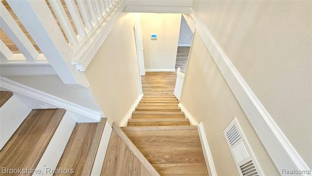 19338 Murray Hill Street, Detroit, MI 48235