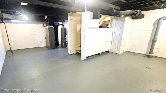 19338 Murray Hill Street, Detroit, MI 48235