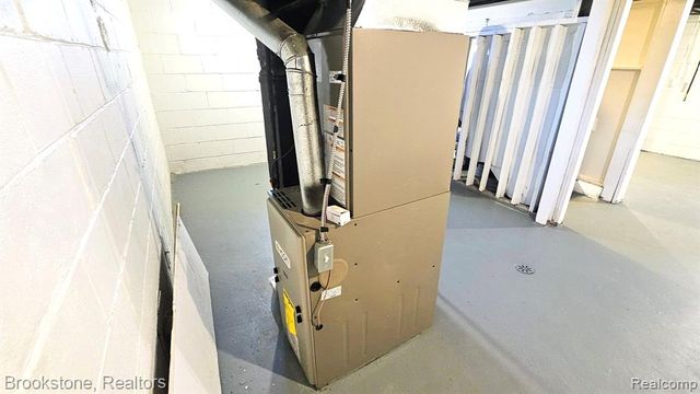 19338 Murray Hill Street, Detroit, MI 48235