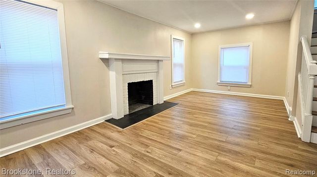 19338 Murray Hill Street, Detroit, MI 48235