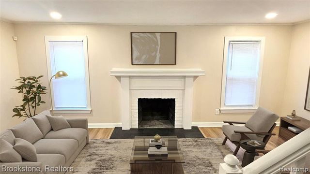 19338 Murray Hill Street, Detroit, MI 48235