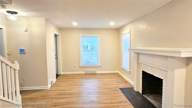 19338 Murray Hill Street, Detroit, MI 48235