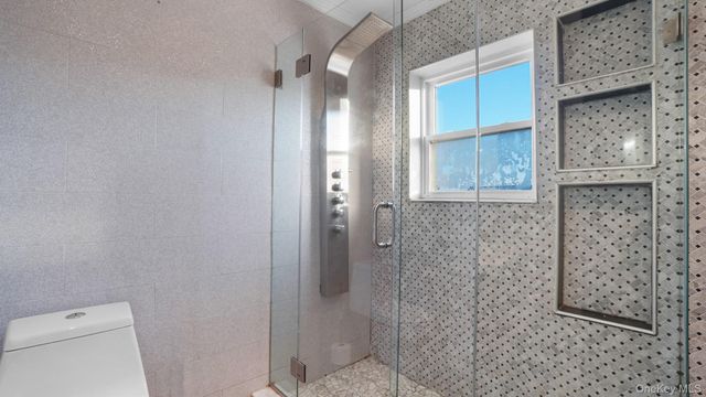 8848 207th Street, Queens Village, NY 11427