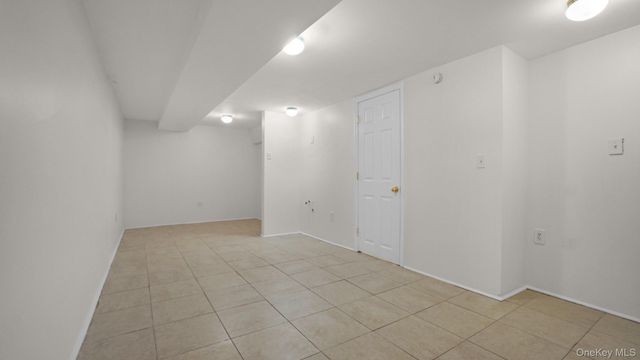 8848 207th Street, Queens Village, NY 11427