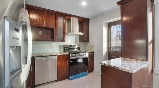 8848 207th Street, Queens Village, NY 11427