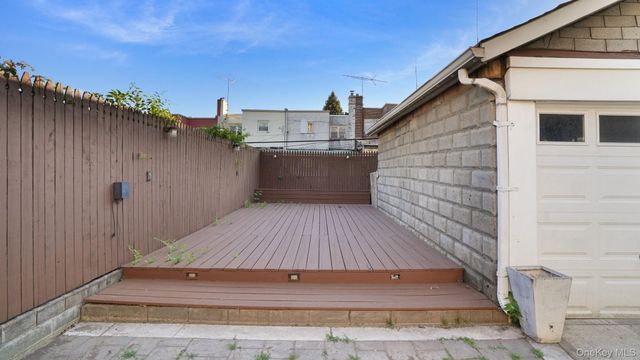 8848 207th Street, Queens Village, NY 11427
