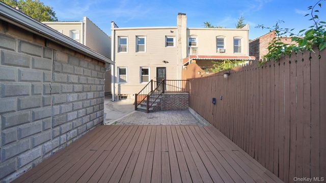 8848 207th Street, Queens Village, NY 11427