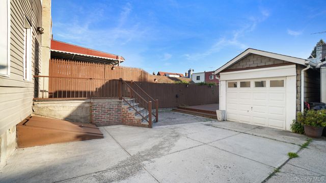 8848 207th Street, Queens Village, NY 11427