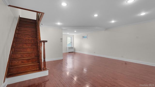 8848 207th Street, Queens Village, NY 11427