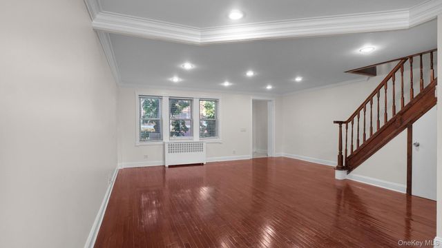 8848 207th Street, Queens Village, NY 11427