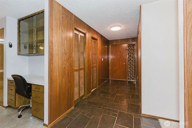 375 NW Mosher Canyon Road, Bremerton, WA 98311