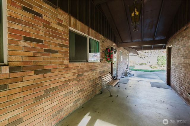 375 NW Mosher Canyon Road, Bremerton, WA 98311