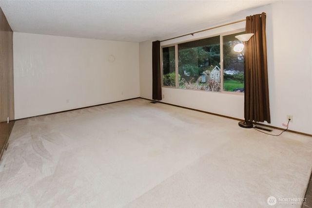 375 NW Mosher Canyon Road, Bremerton, WA 98311