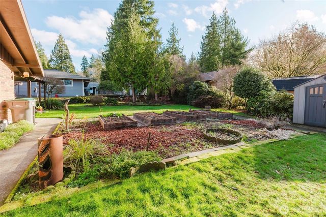 375 NW Mosher Canyon Road, Bremerton, WA 98311