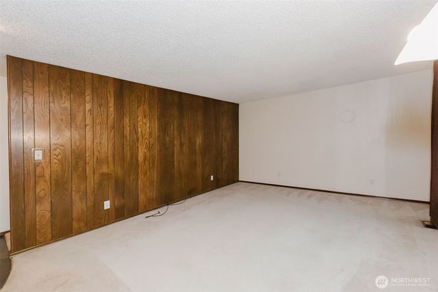 375 NW Mosher Canyon Road, Bremerton, WA 98311