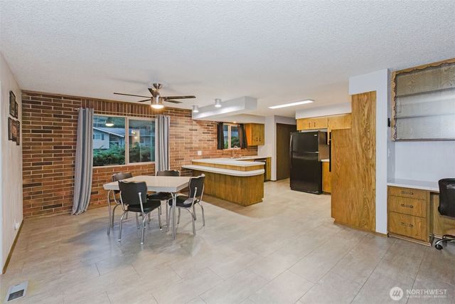 375 NW Mosher Canyon Road, Bremerton, WA 98311