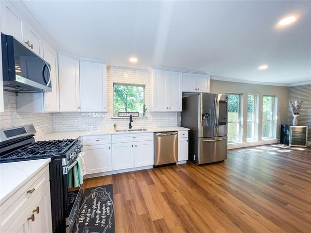 2249 Larry Drive, Dallas, TX 75228