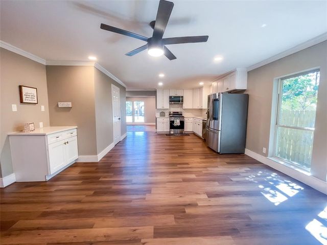 2249 Larry Drive, Dallas, TX 75228