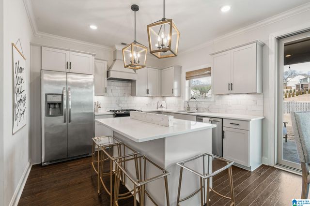 10 MACDONALD COVE, Springville, AL 35146