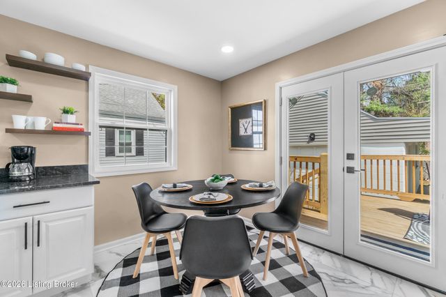 113 Colonial Dr, Louisville, KY 40207