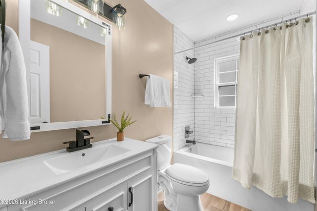 113 Colonial Dr, Louisville, KY 40207