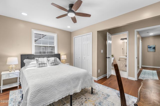 113 Colonial Dr, Louisville, KY 40207