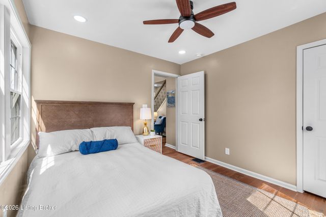 113 Colonial Dr, Louisville, KY 40207