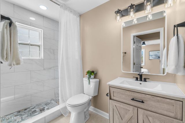 113 Colonial Dr, Louisville, KY 40207