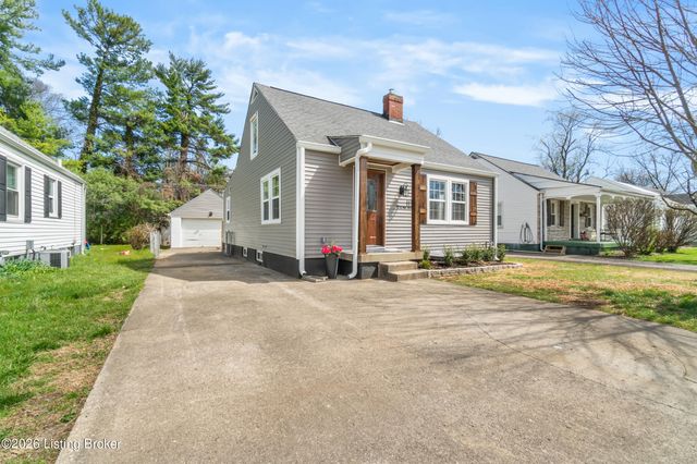 113 Colonial Dr, Louisville, KY 40207