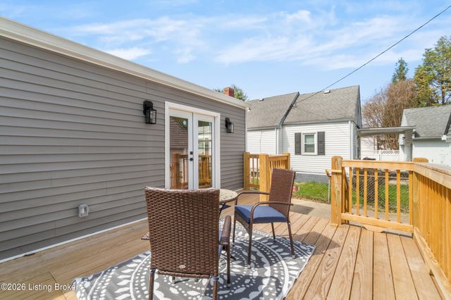 113 Colonial Dr, Louisville, KY 40207