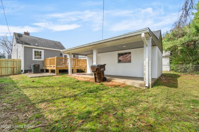 113 Colonial Dr, Louisville, KY 40207