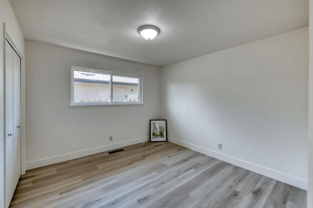 549 E Sample Avenue, Fresno, CA 93710