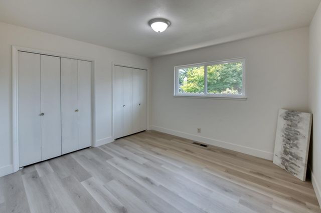 549 E Sample Avenue, Fresno, CA 93710