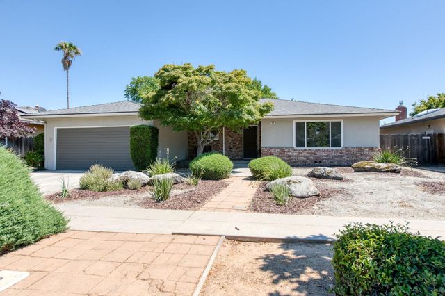 549 E Sample Avenue, Fresno, CA 93710