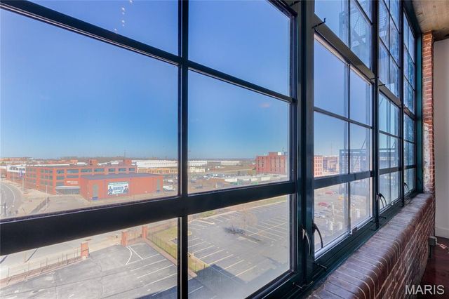 2323 Locust Street 411, St Louis, MO 63103