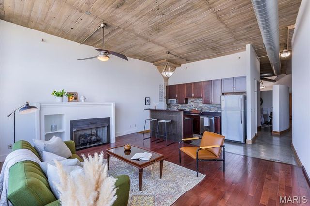 2323 Locust Street 411, St Louis, MO 63103