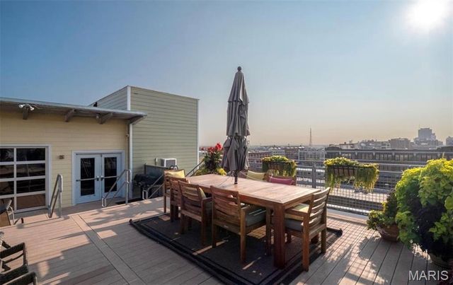 2323 Locust Street 411, St Louis, MO 63103