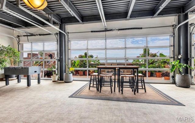 2323 Locust Street 411, St Louis, MO 63103