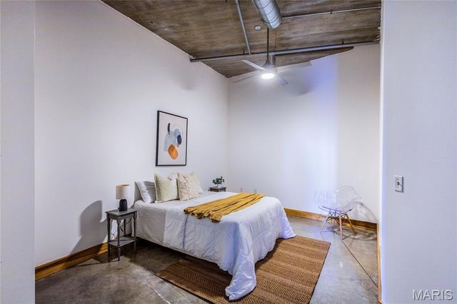 2323 Locust Street 411, St Louis, MO 63103