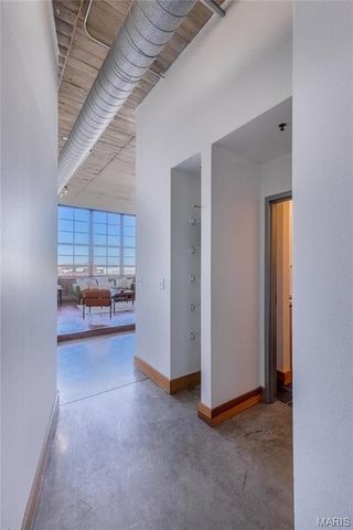 2323 Locust Street 411, St Louis, MO 63103