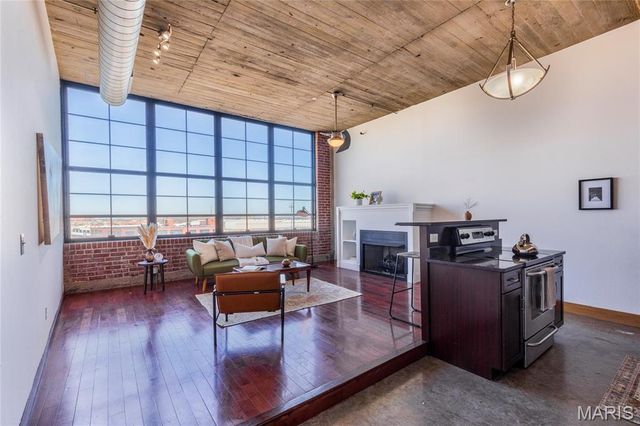 2323 Locust Street 411, St Louis, MO 63103