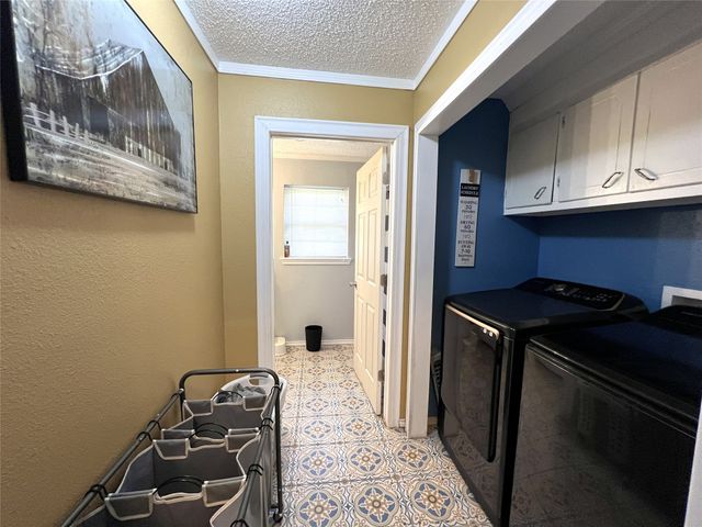 302 Sayle Street, Cumby, TX 75433