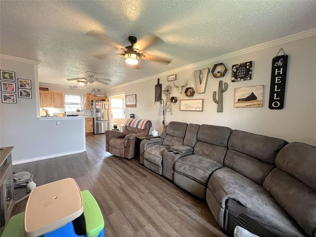 302 Sayle Street, Cumby, TX 75433