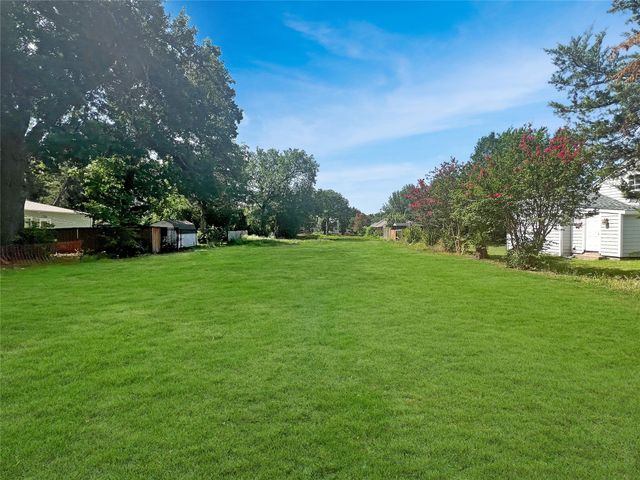 306 E Kimbrough Street, Mesquite, TX 75149
